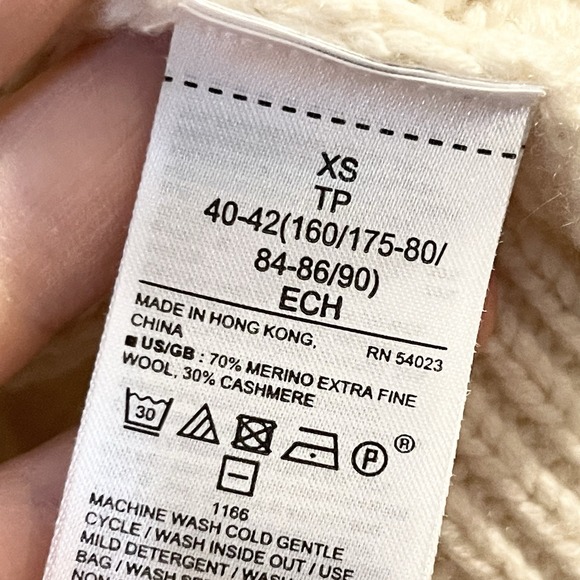 Banana Republic Merino-Cashmere Split-Sleeve Sweater Ivory Cowl Neck 773920 XS - Picture 8 of 9